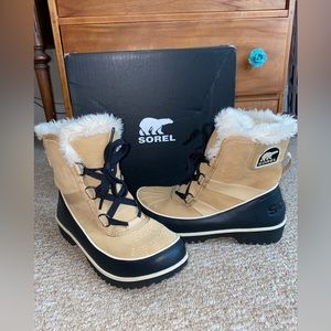 ❄️ALMOST NEW CONDITION SOREL DUCK BOOTS / SNOW BOOTS❄️